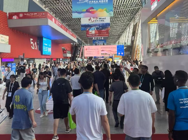 博士有成閃耀第 137 屆廣交會，領(lǐng)航學(xué)習(xí)桌椅新潮流